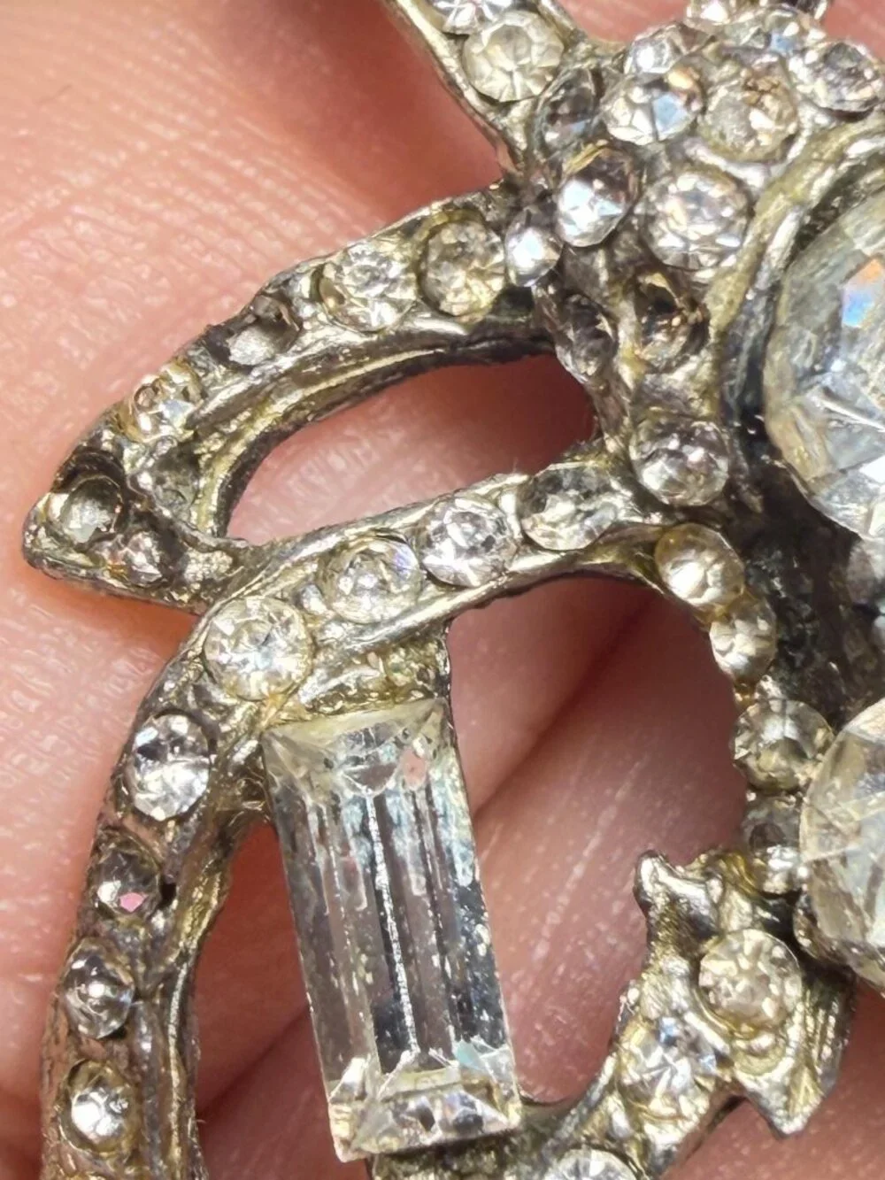 Vintage Rhinestone Grape Brooch Silver Tone Fruit Pin Statement Style 2